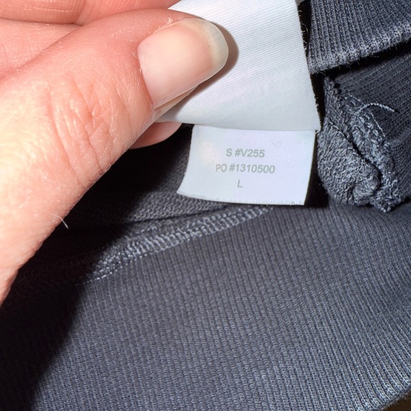 Vuori Men's Navy Crewneck Sweatshirt - Large - Picture 4 of 8